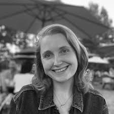 One of the first to earn VCU's public history graduate certificate, Alum  Meika Downey, works as the education manager for Preservation Virginia. Read  more in the link bio.