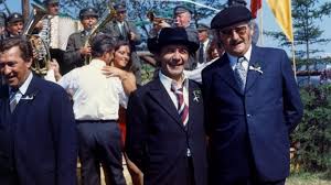 Chalupáři is a czechoslovak comedy tv series filmed in 1974 and 1975 by františek filip. Aeq7yjgzmnyx6m