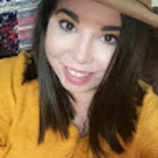 Lesa Caldwell's Instagram, Twitter & Facebook