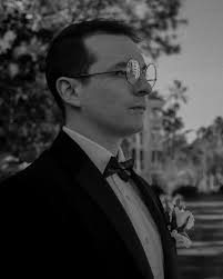 HBD to my forever partner, comedian, male model, skilled (and v patient)  dog groomer, BYU grad who cheers for the Utes for me, ski instructor and  travel extraordinaire 💕 you make my