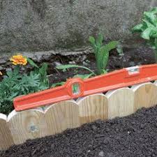 fabriquer une bordure de jardin avec du bois de palette bordure jardin bois bordure de jardin bordure jardin