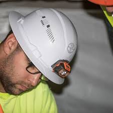Klein Tools Hard Hat Headlamp Magnetic Work Light Khh56220 The Home Depot