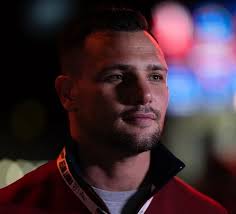 Zihua Morales supera examen médico