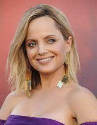 Mena suvari will nicht länger schweigen. Was Wurde Aus Mena Suvari Kino De