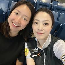 Robin Hauge's Instagram, Twitter & Facebook