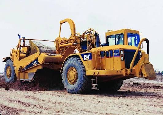 Caterpillar 621G Scraper