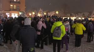 Get directions +48 18 201 37 38. Zakopane Tlum Tance I Spiewy Na Krupowkach Ludzie Bez Maseczek Policja Naklada Mandaty Tvn24