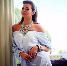نشرت الفنانة إيمي سالم، عبر حسابها الشخصى على موقع الصور والفيديوهات إنستجرام، صورة جديدة لها بالكحلي. Ø¥ÙŠÙ…Ù‰ Ø³Ø§Ù„Ù… Ø¨Ø¥Ø·Ù„Ø§Ù„Ø© Ù…Ø«ÙŠØ±Ø© ÙÙŠ Ø£Ø­Ø¯Ø« Ø¬Ù„Ø³Ø© ØªØµÙˆÙŠØ± Ù„Ù‡Ù„ÙˆØ¨Ù‡