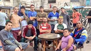 La exitosa serie de underground, protagonizada por juan minujín y martina gusmán, llegó a su final. Todo Lo Que Tenes Que Saber De El Marginal 3 Cuando Se Estrena Actores Y Capitulos De La Tercera Temporada As Argentina