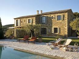 Pres D Uzes Mas En Bordure D Un Hameau Pittoresque Prestations Haut De Gamme Aigaliers Maison En Provence Maisons Campagnardes Maisons Mediterraneennes