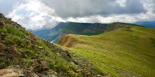 With cold temperatures and a high elevation, the area acts as a meteorological anomaly and is know to receive twice as much snowfall as crested butte's local resort! Crested Butte Trails Scarp Ridge Middle Loop