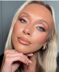 What is a glossy lipstick in this color?