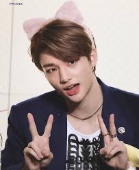 Hyunjin is back finally hyunjin is back and i can't stop crying babyyy pic.twitter.com/vvtekz2ttb. Hyunjin S Version Of Monsta X S Shoot Out Is Cute And Sexy At The Same Time Kissasian