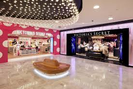 Nonton film semi chae seung ha's secret forest (2020). Victoria S Secret Lands In Paris Wwd
