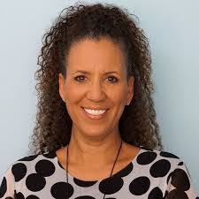 Eve Barrett's Instagram, Twitter & Facebook