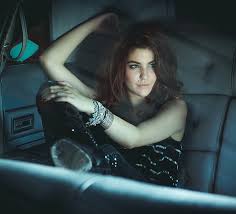 Нэ чжальмосын анин гот катэ. Unpredictable Celeste Buckingham On Her Career New Music And More Icon Vs Icon