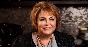 Wendy Lewis's Instagram, Twitter & Facebook