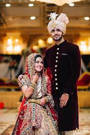Pin By Ashish Soni On Wedding Bride Groom Indian Wedding Photography Poses Indian Wedding Photography Couples Indian Wedding Couple
