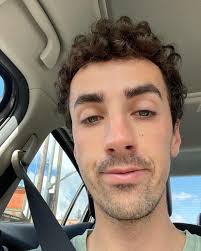 lev (@levsongs) • Instagram photos and videos