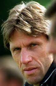 Als einziger deutscher fußballtrainer hat friedhelm funkel es geschafft, sechsmal mit einer. Interview Wolfgang Und Friedhelm Funkel Diese Bruderliebe Werden Wir Auch Erhalten Sport Faz