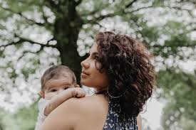 5 Helpful Tips On What To Do When The Baby Only Wants Mom