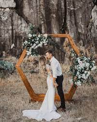 Travelandweedingmagazine Travel Weeding Magazine Inspiration Trip Adventure Photo By Juliebulanov Wedding Geometric Wedding Wedding Modern