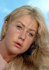 Ellie Gall's Instagram, Twitter & Facebook