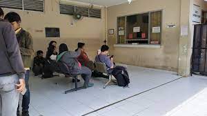 Alternatif terbaik adalah english proficiency online test (epot), tes kemampuan bahasa inggris setara prediksi toefl yang dilakukan secara online menggunakan. Cara Cepat Dan Mudah Cek Resi Tilang Carmudi Indonesia