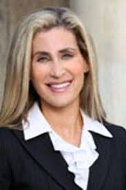 Beth Bernstein's Instagram, Twitter & Facebook