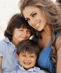 Luis Miguel: la triste historia de Miguel y Daniel, los otros hijos del  ídolo, que no se hablan con su padre