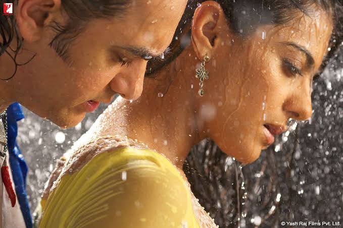 Chori Chori Chupke Chupke - mummy Bete kaa Milan