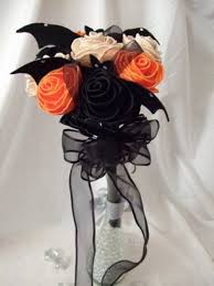 Check spelling or type a new query. 77 Halloween Wedding Bouquets With Dark Romance Touches Weddingomania