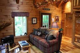 Luxury Hocking Hills Ohio Cabin Rental Lovers Loft Cabin Hocking Hills Ohio Cabins Indoor Hot Tub Bunk House Our hocking hills cabins and lodge rentals opened early spring of 2006 and is conveniently located to the hocking hills state park and attractions yet is secluded on a hillside within the beautiful hocking luxury lodging amenities include hot tub, pool table, wood fireplace, and much more. luxury hocking hills ohio cabin rental