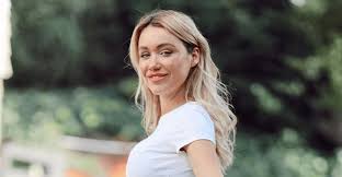 Cbs 8216 The Bold And The Beautiful 8217 Spoilers Katrina Bowden Flo Fulton Gets Terrible News In 2020 Bold And The Beautiful Fulton Katrina Bowden