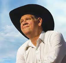 Clint Bray's Instagram, Twitter & Facebook