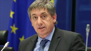Met dit boekencadeau willen jambon en het boekenoverleg niet alleen de ministers aan het lezen zetten tijdens hun vakantie. Ministre Belge De L Interieur La Turquie Est Un Allie Important Dans La Lutte Contre Le