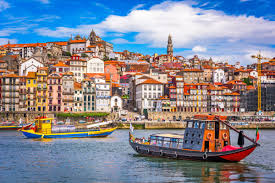 Exact time now, time zone, time difference, sunrise/sunset time and key facts for porto, portugalsko. Udelovali Turisticke Oscary Portugalsko Ma 27 Oceneni Mezi Nejlepsimi Jsou I Ceska Mista Pelipecky