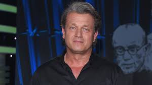 Jarosław jakimowicz złapał magdalenę ogórek za sukienkę w trakcie trwania programu na żywo w tvp. Jaroslaw Jakimowicz O Swojej Autobiografii To Fikcja Artystyczna Plejada Pl