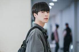 Riri hardiyanti feb 27 2020 7:48 am i just finished his web drama who kissed me (highly recommended) and i thought danny was played in that web drama and yes im here. Bae In Hyuk Compares Himself To His Character In At A Distance Spring Is Green Soompi