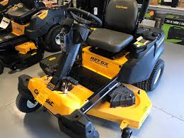 It is also designed with a soft touch feature which can help you to better control the mower on all. Ovenstaende Stratford Pa Avon Stedord Cub Cadet Zero Turn Kawasaki Silicon Mig Vaegt