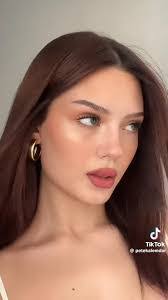 Dariana Rivera's Instagram, Twitter & Facebook