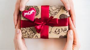 Help your little one pick from these thoughtful accessories! 7 Ideas For Mothers To Be Gifts Yajny