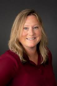 Julie Trask's Instagram, Twitter & Facebook