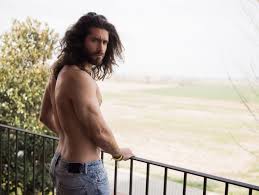 I would recommend splurging a little and getting human hair as this will last longer and look. A Beginner S Guide To Hair Extensions For Men The Fashionisto
