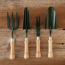 Bulldog tools (clarington forge) tools are hand forged from a single piece of steel which eliminates weak points and fitted with a hardwood handle from sustainable forests. Clarington Forge Hand Tool Gift Set In 2021 Tool Gifts Garden Tools Small Garden Tools