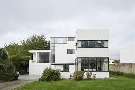 Dunkle's gulf was built in 1933. Amazing Art Deco Houses For Sale Loveproperty Com
