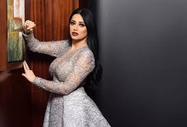 رحمة رياض تلهمك فساتين سهرة محتشمة | مجلة سيدتي