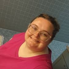 What are the Falconhead Pool hours in Marietta, OK?