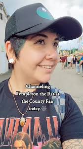 Foodie paradise! 🎡🐀 . . . #Templeton #CharlottesWeb #foodietok  #countyfair #millennialsoftiktok ##cosplayersoftiktok #contentcreator  #streamer #geekgirl