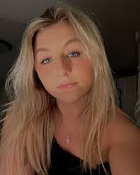 Briana Daly's Instagram, Twitter & Facebook